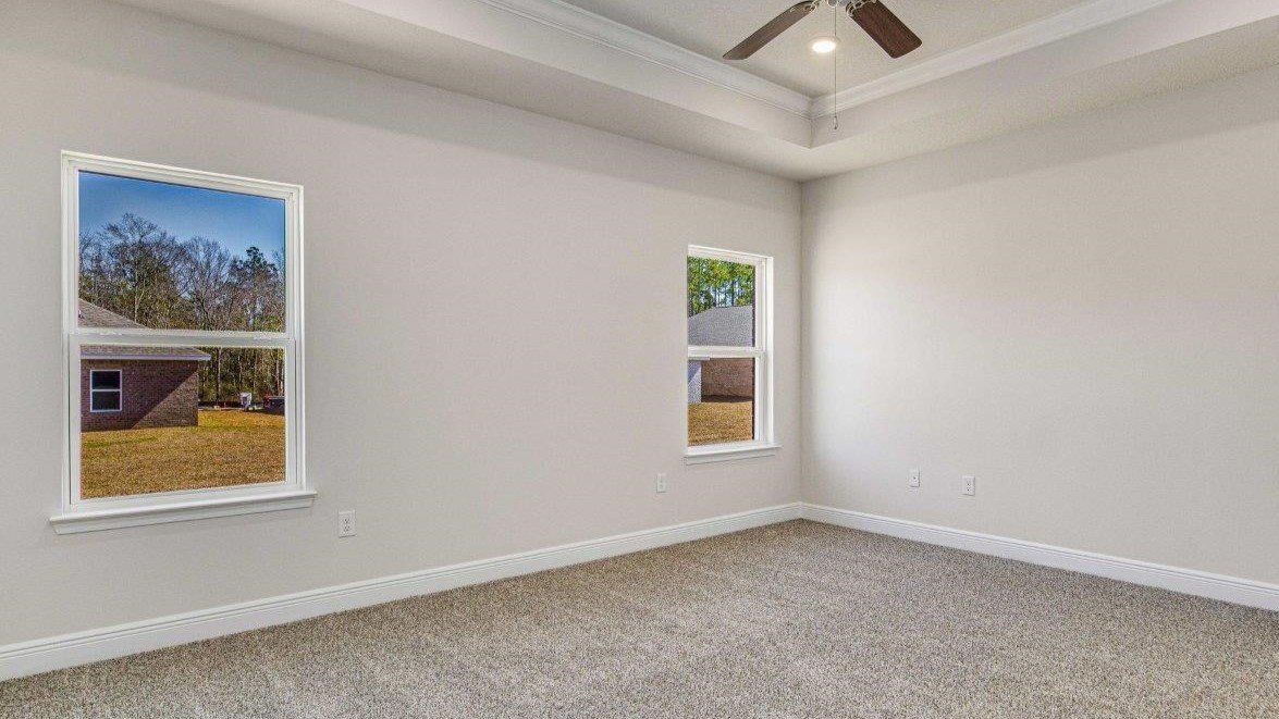 92-web-or-mls-322_Connie